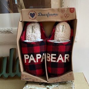 FREE DEARFOAMS Papa Bear Slippers